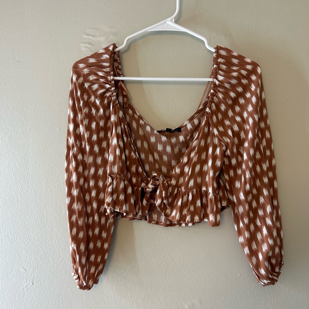 Tie in the front blouse